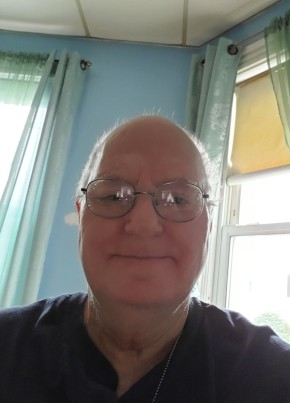 Stephen, 73, United States of America, Brockton