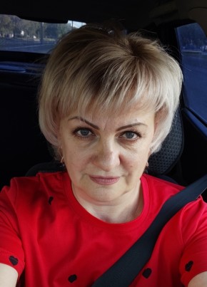 Лариса из Барнаула 52 года