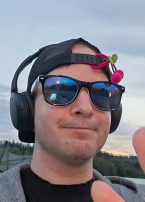 Julian из Tettnang 37 лет