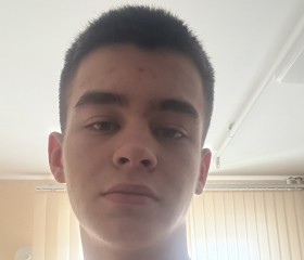 Arseniy, 18, Yekaterinburg