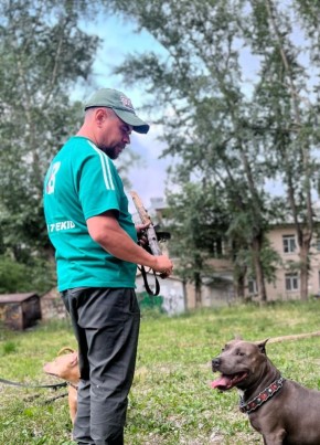 Антон из Екатеринбурга 41 год