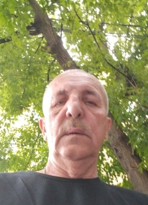 Александр, 66, Россия, Красногорск