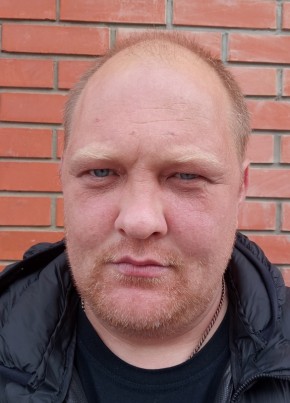 Дмитрий из Новотитаровскаи 37 лет