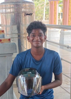 Saravanan, 18, India, Chennai