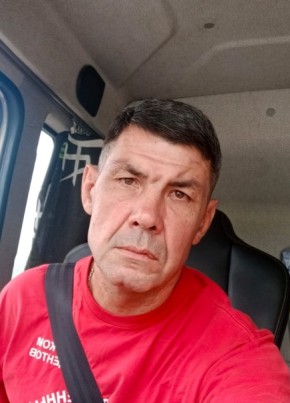 Денис из Краснодара 47 лет