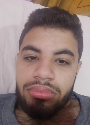 Mohamed из القنايات 20 лет