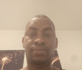 Djallo, 27, Magdeburg
