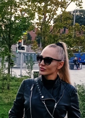 Ирина, 39, Россия, Южно-Сахалинск