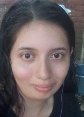 Esmeralda, 23, República de El Salvador, Acajutla