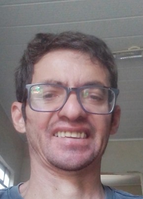 Christian Gualbe из Goiânia 49 лет
