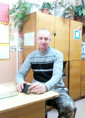 Максим, 46, Россия, Арсеньев