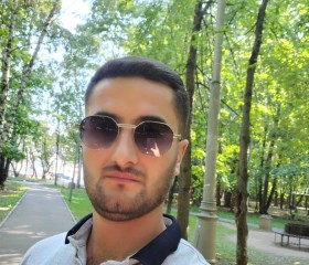 Leon, 34, Vardenik