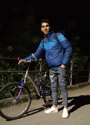 Omar, 25, Italy, Lucca