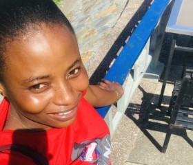 Ruth Emma, 30, Takoradi