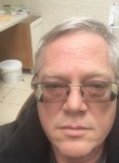 valeri, 52 года