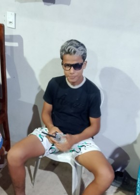 Osvaldo из Boston 18 лет