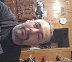 Dixon, 44, Hutchinson