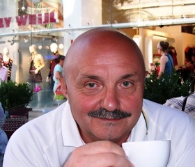 Vladimir, 74, Stuttgart