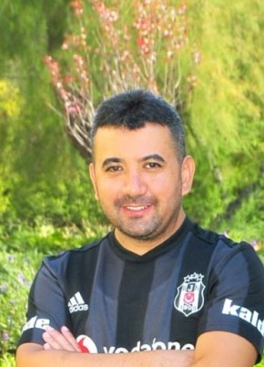 xxmöç, 46, Türkiye Cumhuriyeti, İstanbul