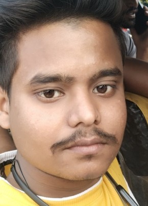 Ravi, 23, India, Surat