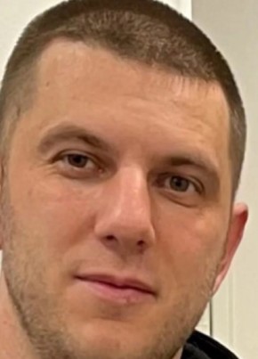 Дмитрий из Саратова 36 лет