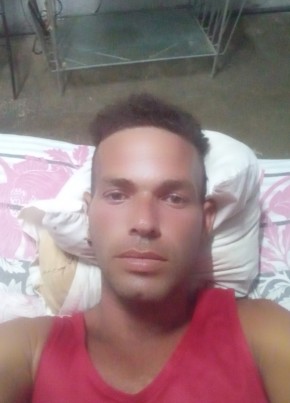 Yasmany из Camagüey 31 год