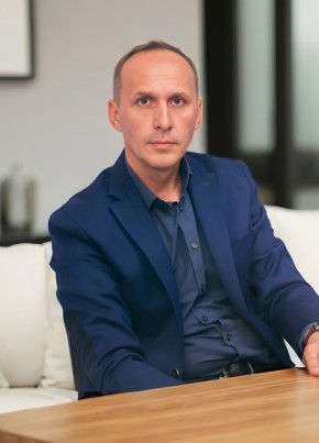 Денис из Иркутска 47 лет