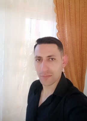 Ufuk из Isparta 33 года