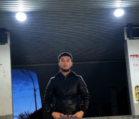 Zhony, 24, Yekaterinburg