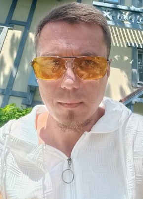 Стас
