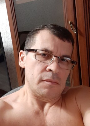 Артем Овчинников из Иркутска 57 лет