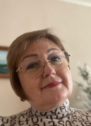 Elena, 59, Russia, Feodosiya
