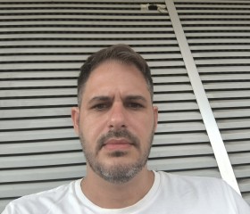 Andrew, 36, Cholargos