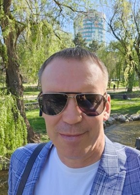 Михаил, 43, Россия, Саки