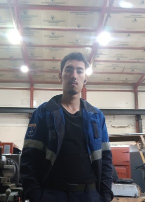Даниил из Благовещенск (Амурской обл.) 21 год