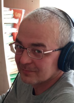 Иван из Омска 46 лет