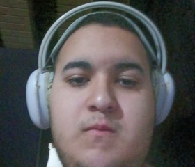 Ricardo, 18, Bayamon