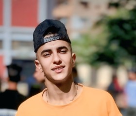 Mahmoud, 19, Al Minya