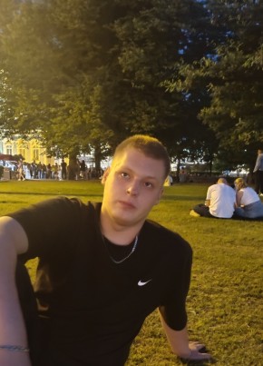 Евгений из Керчи 21 год
