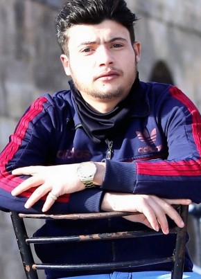 علي из Paris 22 года