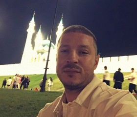 Roman, 36, Kazan