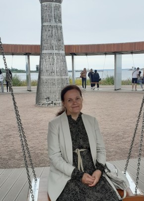 Марина, 63, Россия, Санкт-Петербург