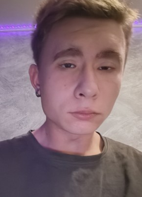 Дмитрий из Благовещенск (Амурской обл.) 19 лет