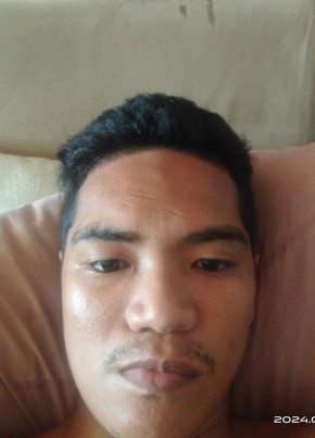 Mark, 19, Pilipinas, Lungsod ng Naga