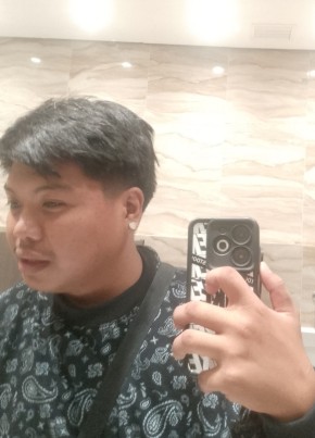 nicks из Quezon City 18 лет