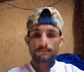 maqboolLar, 18, Al Ain