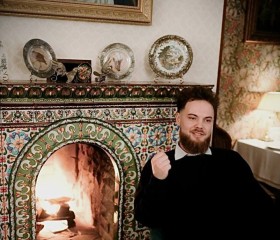 Aleksandr, 25, London