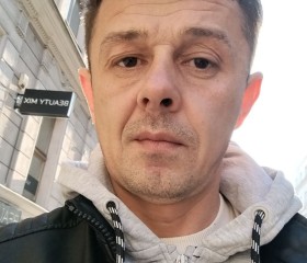 Vasya, 40, Prague