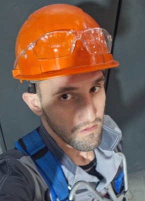 Эльдар из Омска 32 года