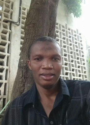 Taki Ahmed, 50, Mayotte, Mamoudzou